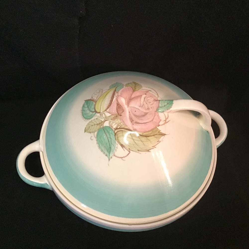 Vintage Susie Cooper Lidded Serving Dish Likely Featuring The “ Patricia Rose”